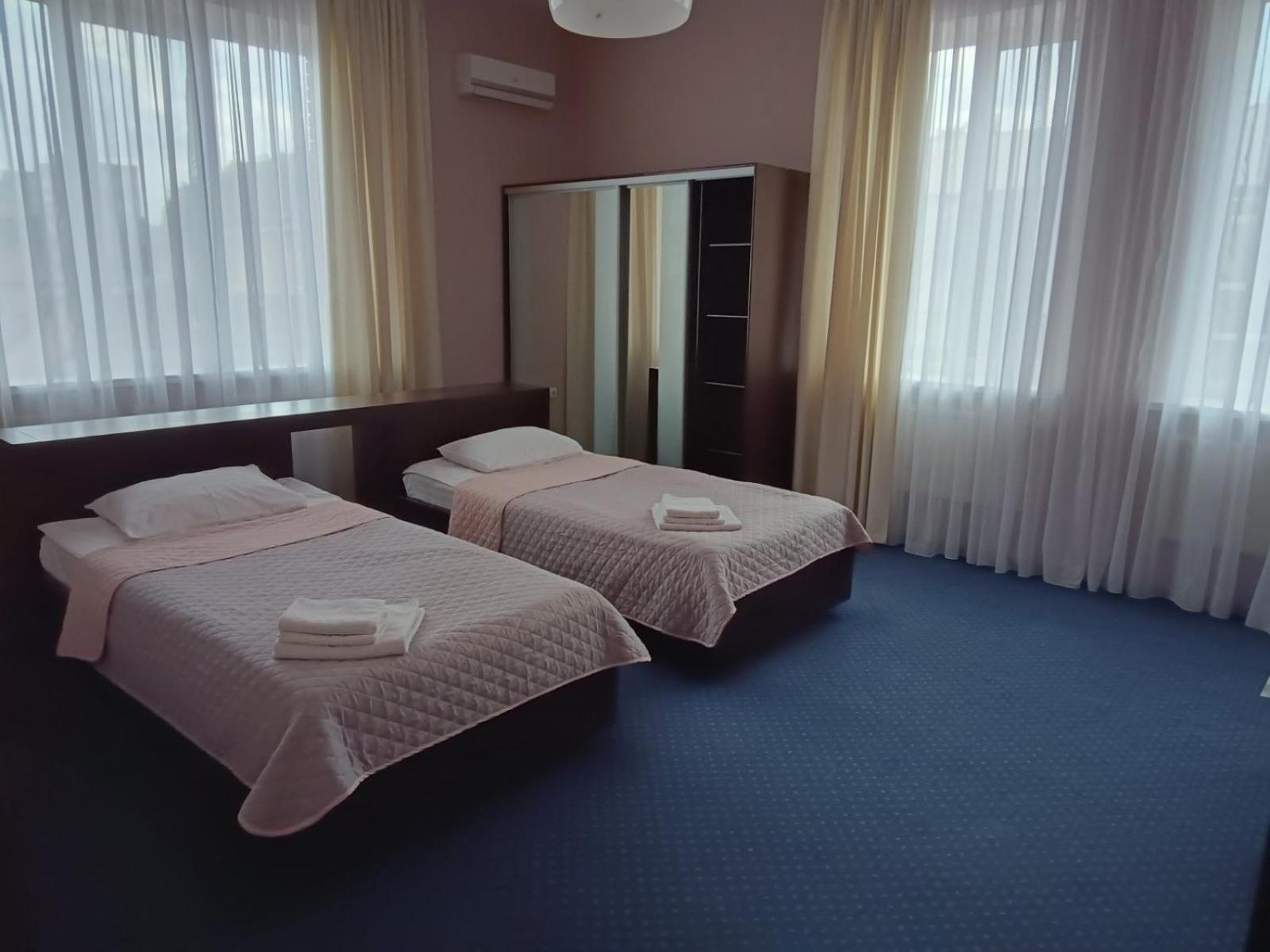 Gosudar Hotel Kropyvnytskyi Exterior photo